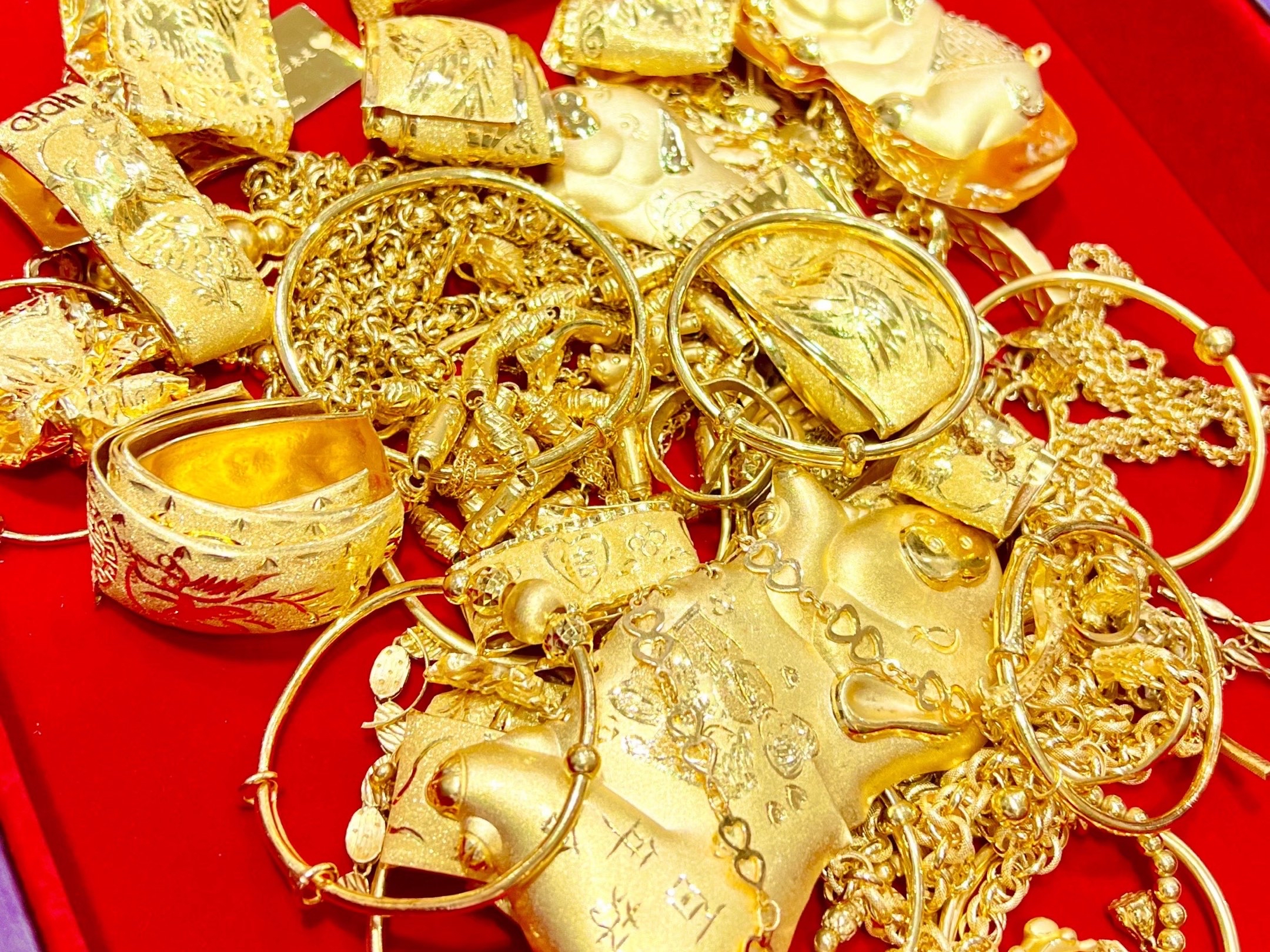 贵金属黄金交易(黄金怎么买卖交易)