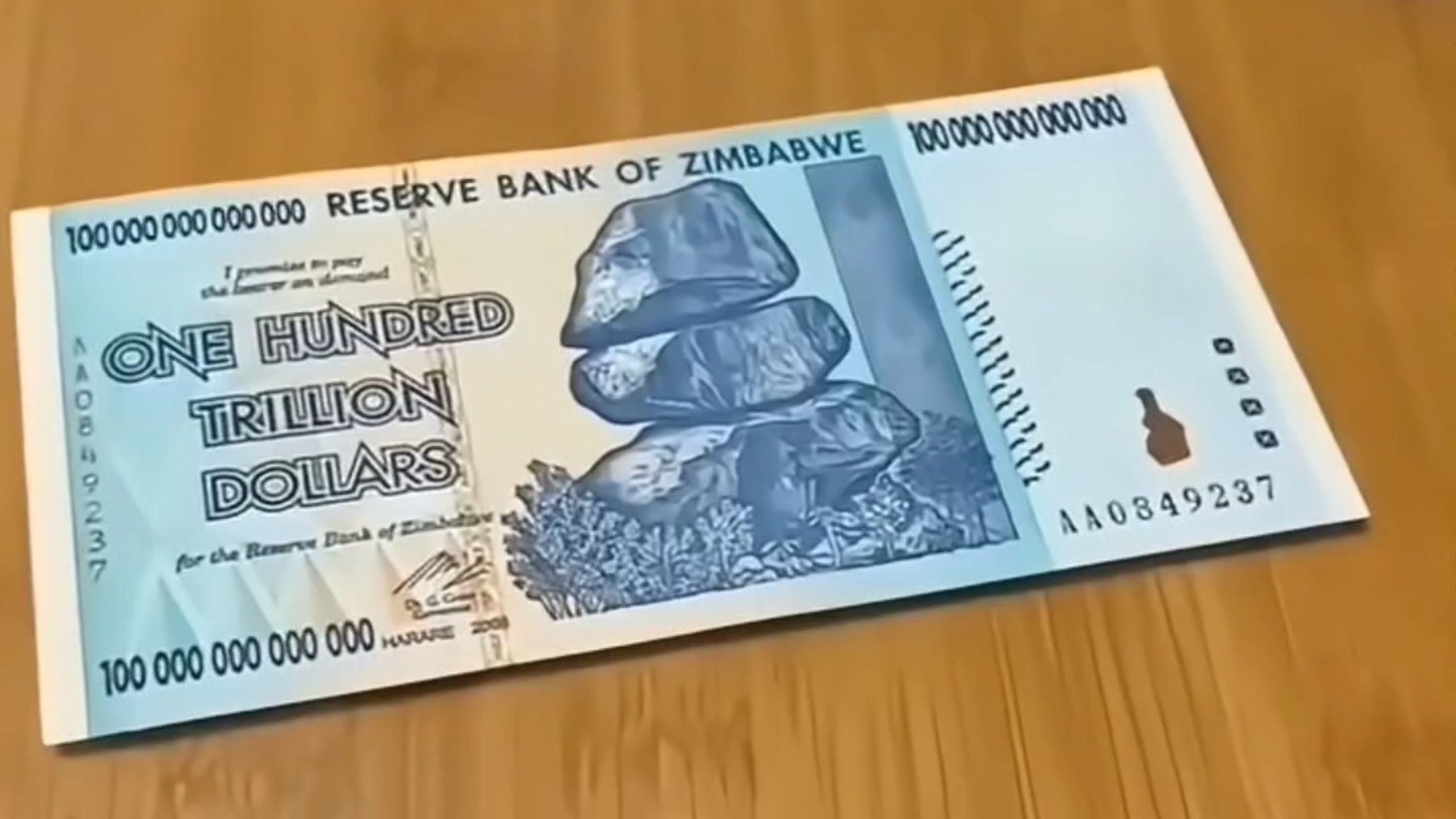 津巴布韦的货币(津巴布韦货币兑换人民币汇率是多少)